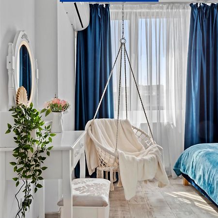 Cozy Special City Center - Old Town Apartment With Terrace Bucarest Esterno foto