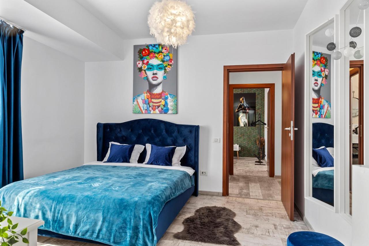 Cozy Special City Center - Old Town Apartment With Terrace Bucarest Esterno foto