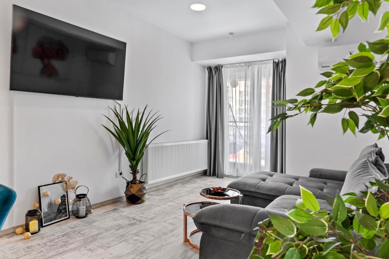Cozy Special City Center - Old Town Apartment With Terrace Bucarest Esterno foto