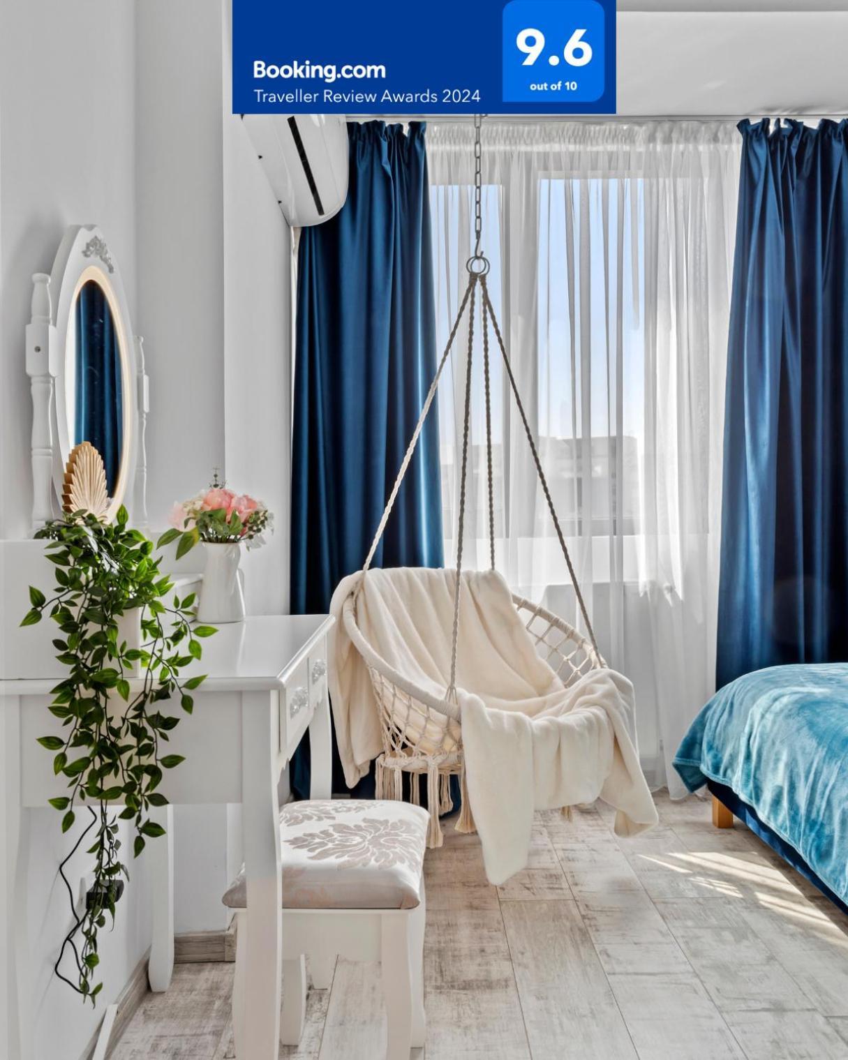 Cozy Special City Center - Old Town Apartment With Terrace Bucarest Esterno foto